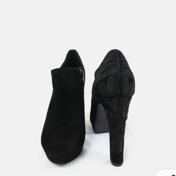 Giani Bini Noelle Black Heeled Ankle Boots 5.5 in - Picture 2 of 8